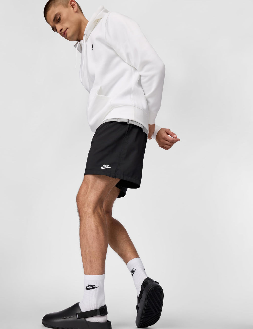 Nike Men's Club Woven Flow Shorts, Black/White, Medium