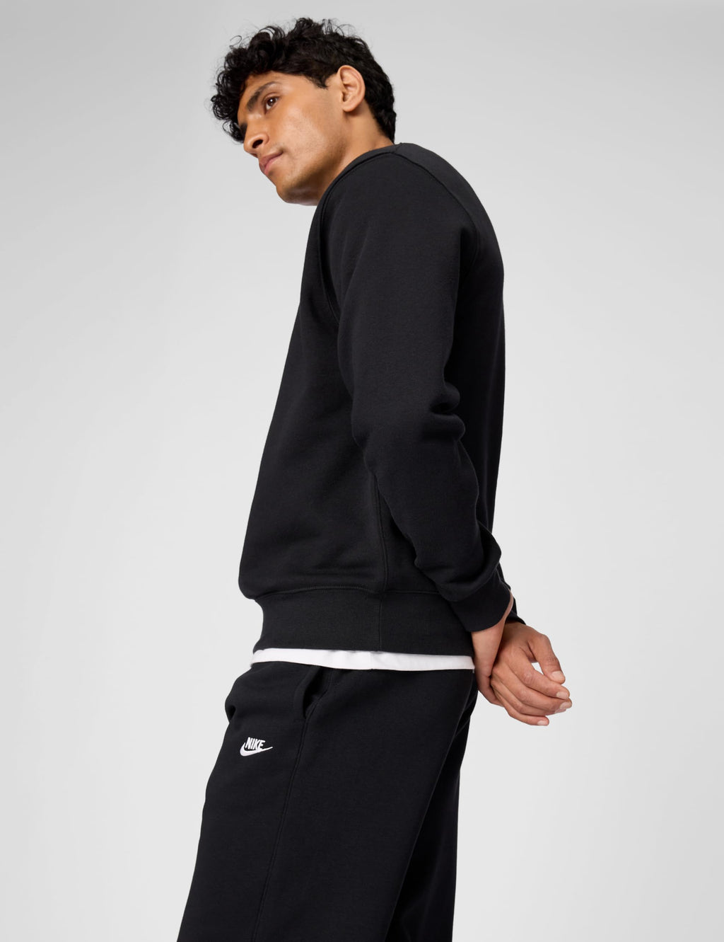Nike Men's Club Fleece Crew Sweatshirt, Black/White, Medium