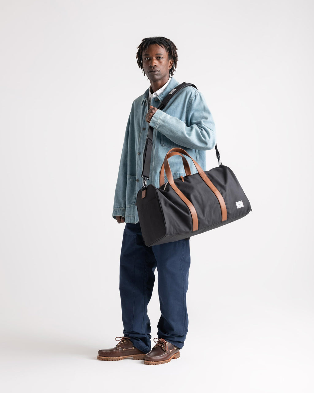 Herschel Supply Co. Novel Duffle, Ivy Green, Standard-43L
