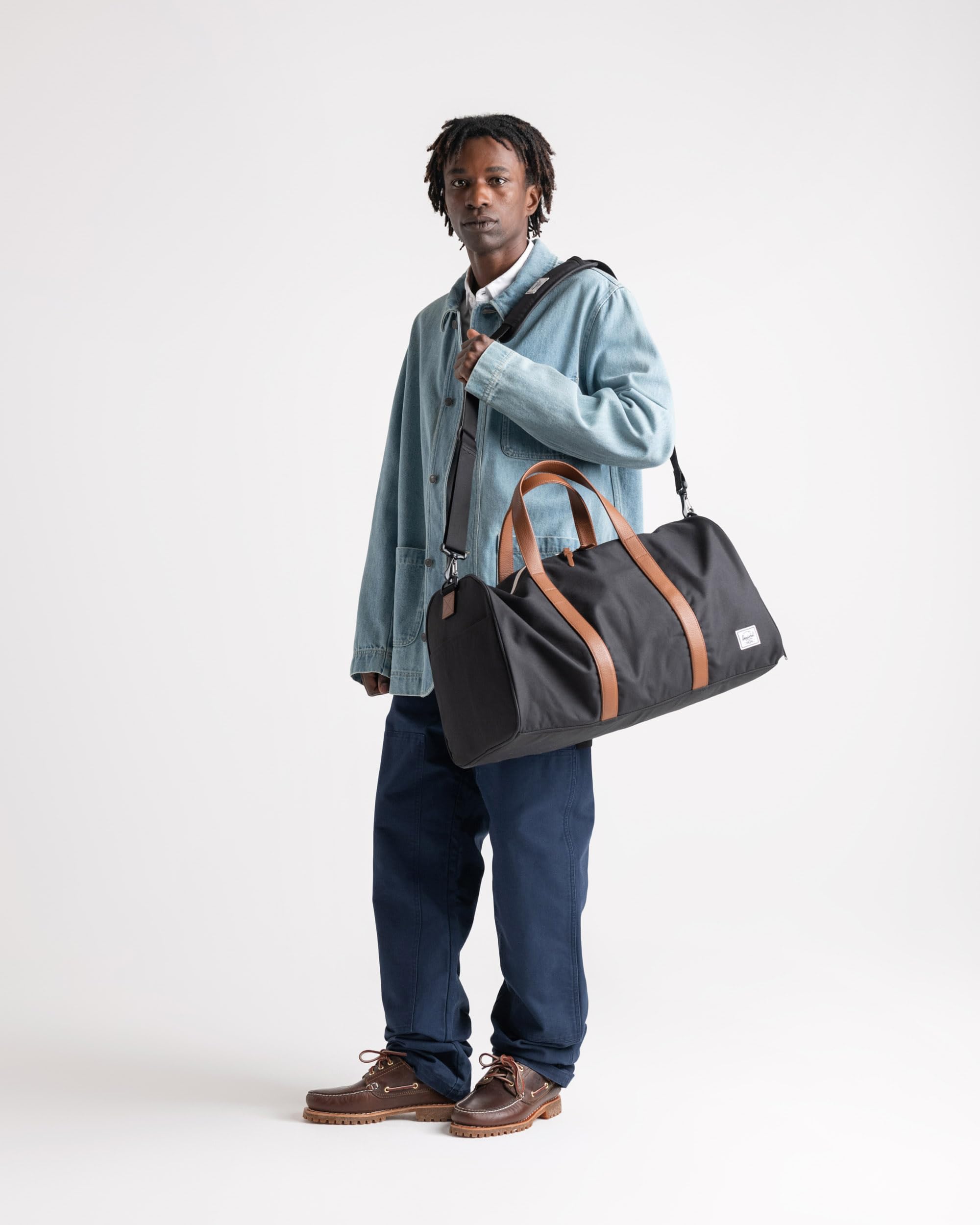 Herschel Supply Co. Novel Duffle, Ivy Green, Standard-43L